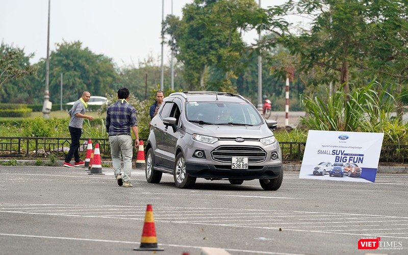 Các phần trải nghiệm trên điều kiện đường Onroad
