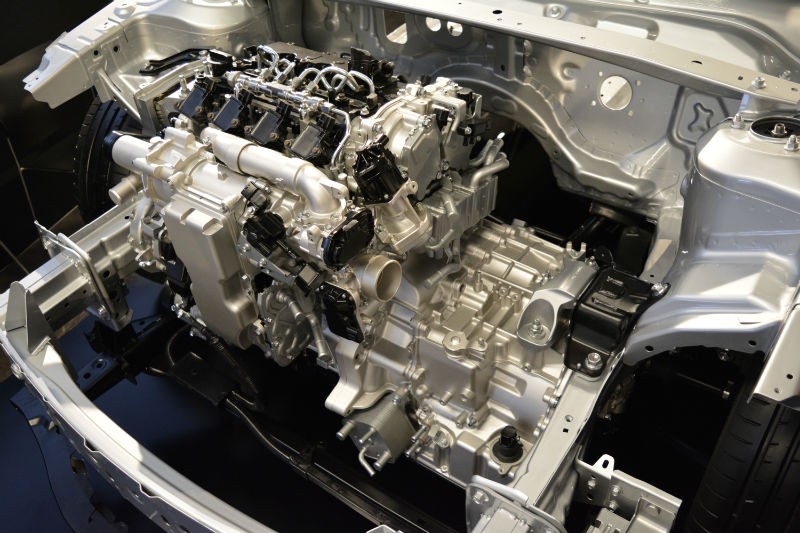 Mazda CX-3 thế hệ mới sẽ là mẫu xe thứ 3 của Mazda sau Mazda3, Mazda6 được trang bị động cơ đánh lửa không cần bugi đột phá Skyactiv-X. Mazda CX-3 thế hệ mới sẽ là mẫu xe thứ 3 của Mazda sau Mazda3, Mazda6 được trang bị động cơ đánh lửa không cần bugi đột phá Skyactiv-X.