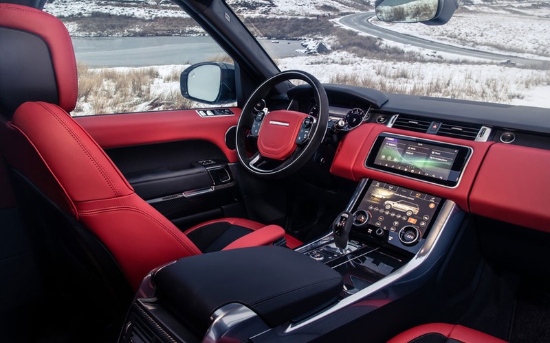 Nội thất của Range Rover Sport HST được thừa hưởng thiết kế của người em Velar Nội thất của Range Rover Sport HST được thừa hưởng thiết kế của người em Velar