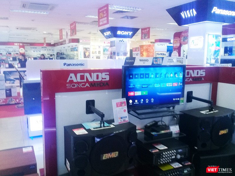 30% khách mua tivi tại siêu thị điện máy là qua mạng  ảnh 1