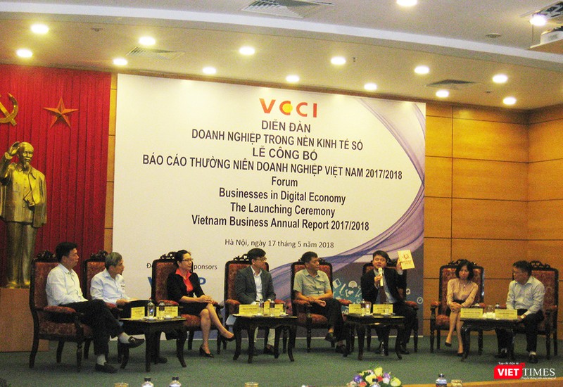 Đại diện các doanh nghiệp thảo luận về thực trạng doanh nghiệp trong nền kinh tế số