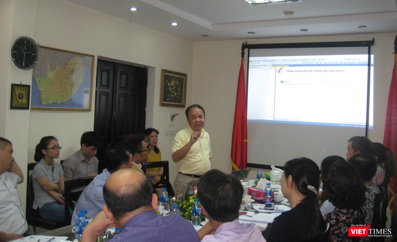 TS Nguyễn Ái Việt - nguyên Viện trưởng Viện Công nghệ Thông tin, ĐHQG Hà Nội giới thiệu về công nghệ dịch thuật