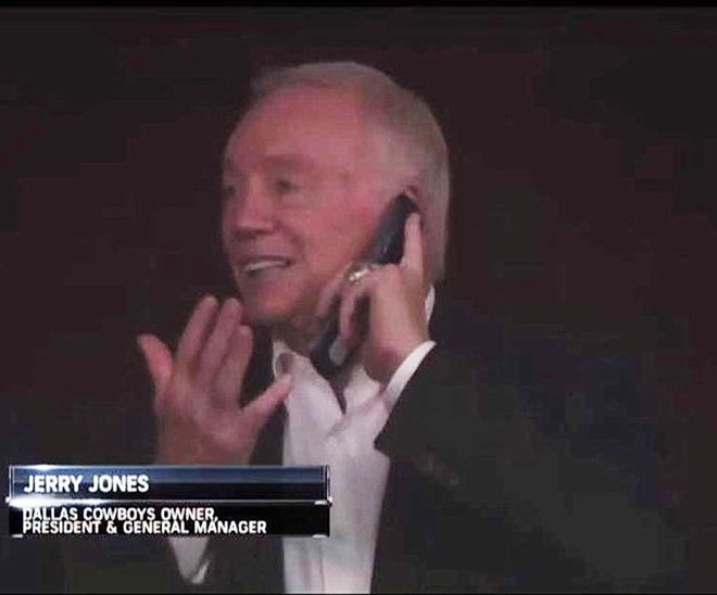 Đừng nghĩ điện thoại cơ bản đã hết thơì17