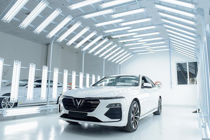 Lux A2.0 và Lux SA2.0 là hai mẫu xe thể hiện trọn vẹn giá trị cốt lõi “Việt Nam - Phong cách - An toàn - Sáng tạo - Tiên phong” của nhà sản xuất ô tô VinFast