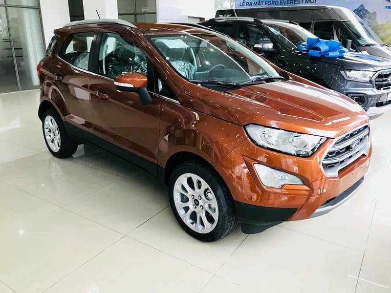 Nhiều mẫu xe Ford giảm giá mạnh từ 40-150 triệu đồng Nhiều mẫu xe Ford giảm giá mạnh từ 40-150 triệu đồng