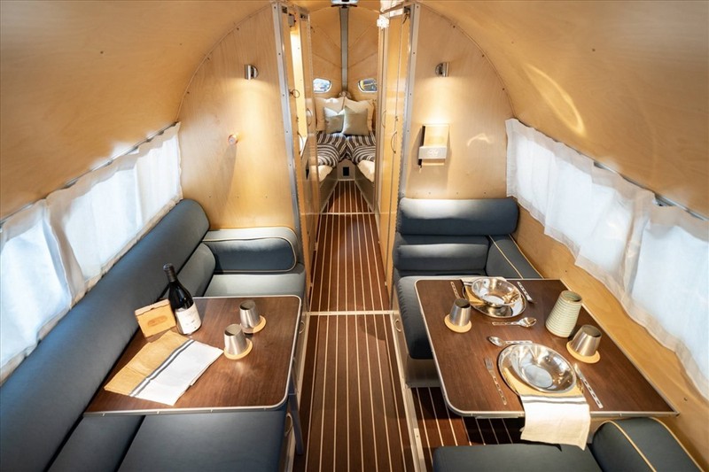 Thùng tải này có mức giá không dưới 5 tỉ đồng. Ảnh: Carscoops