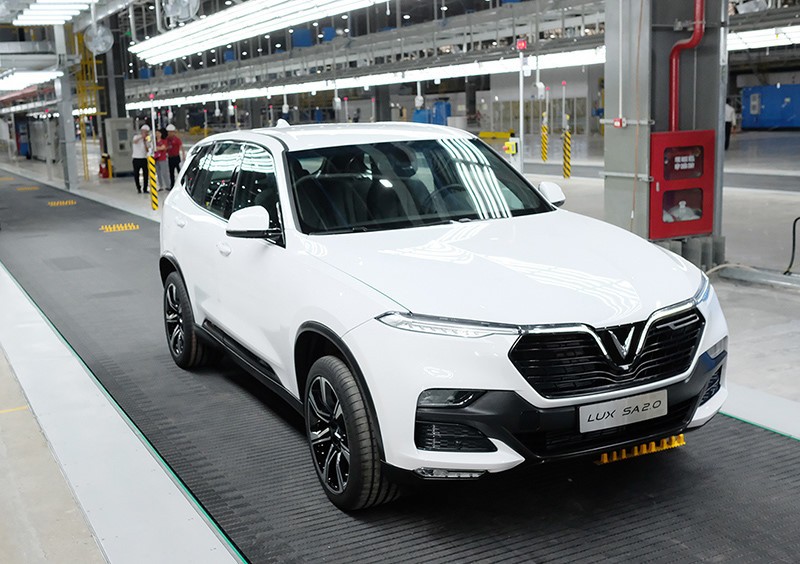 Lux SA2.0 được trang bị động cơ DOHC 2.0L 4 xi-lanh tăng áp, công suất tối đa 228 mã lực, mô-men xoắn cực đại 350 Nm