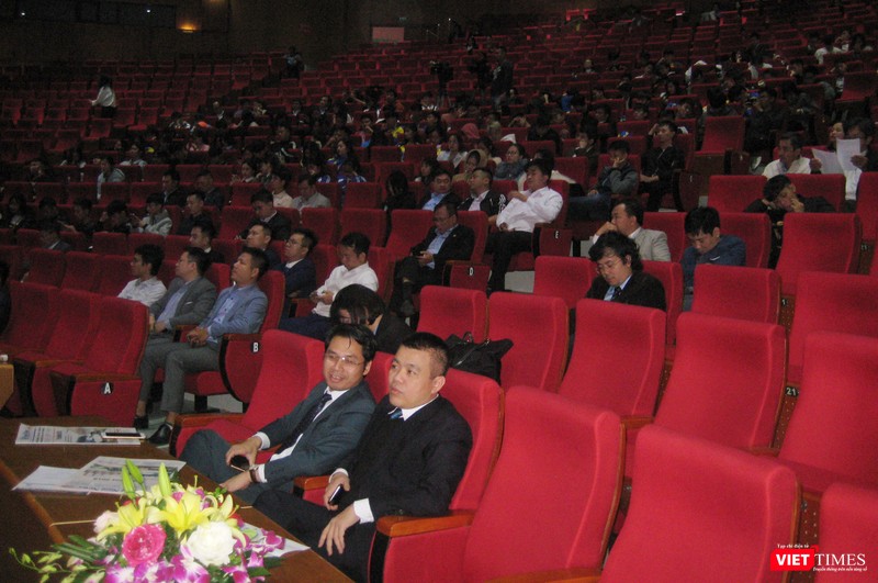 Hội thảo thu hút nhiều sinh viên tới lắng nghe