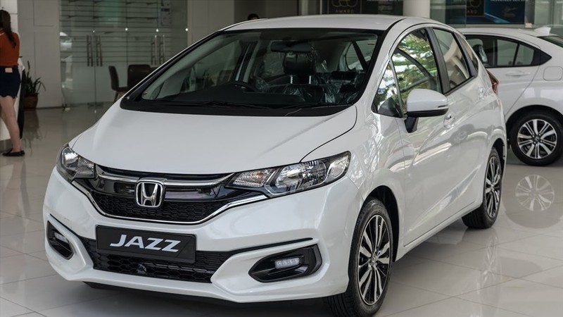 Lương Xuân Trường được CLB cấp chiếc Honda Jazz nhỏ nhắn. Ảnh ST