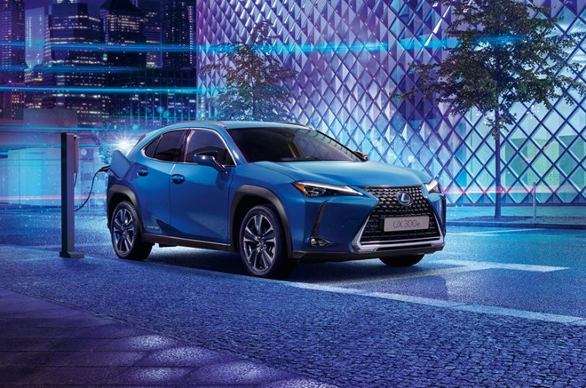 Lexus UX 300e có tầm hoạt động lên tới 400 km
