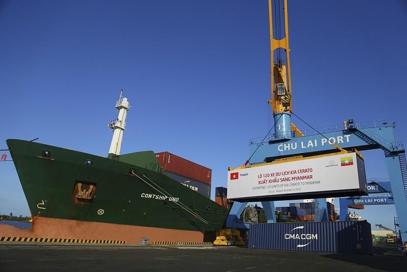 Lô xe được xuất khẩu tại cảng Chu Lai- Trường Hải Lô xe được xuất khẩu tại cảng Chu Lai- Trường Hải