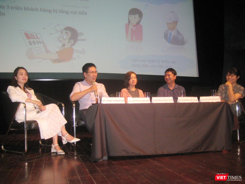 Anh Nguyễn Hoàng Minh tại toạ đàm "Câu chuyện môi trường trong thời đại 4.0" được tổ chức ngày 27/3/2021