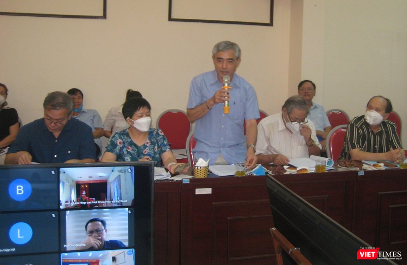 TS Nguyễn Minh Hồng - Chủ tịch Hội Truyền thông số Việt Nam phát biểu tại hội thảo