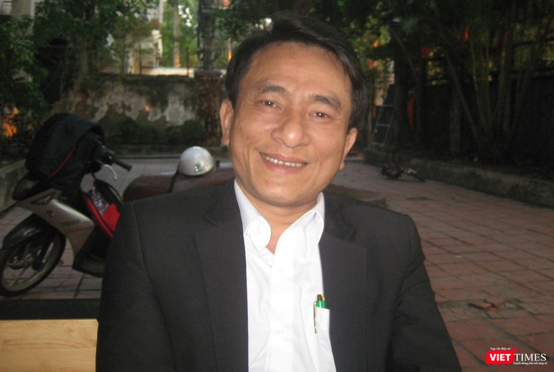 Nhà giáo Trần Trung Hiếu - Giáo viên lịch sử tại Trường THPT chuyên Phan Bội Châu (Nghệ An)