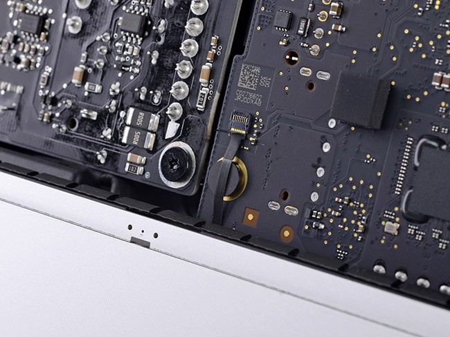 “Mổ bụng” iMac 2017 màn hình 21,5 inch Retina 4K ảnh 5