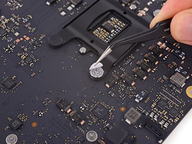 “Mổ bụng” iMac 2017 màn hình 21,5 inch Retina 4K ảnh 10