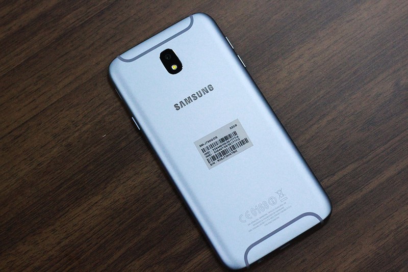 Trải nghiệm Galaxy J7 Pro: Camera “thách thức bóng tối“ ảnh 6