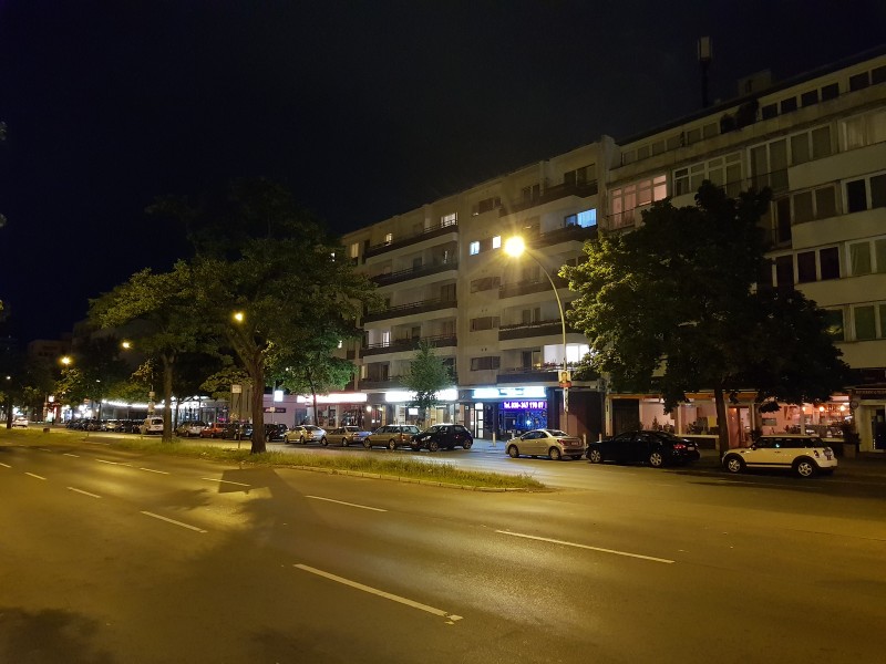 So sánh ảnh chụp từ LG V30 với Galaxy S8+ và iPhone 7 Plus ảnh 22