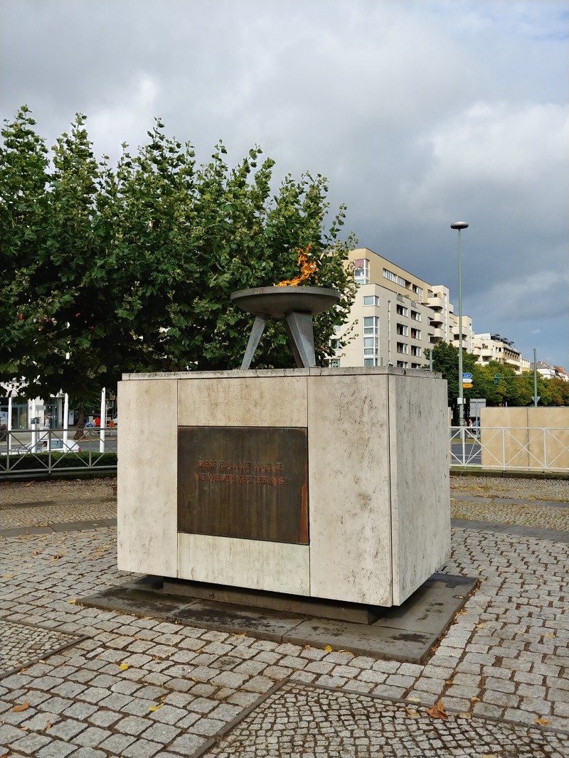 So sánh ảnh chụp từ LG V30 với Galaxy S8+ và iPhone 7 Plus ảnh 9