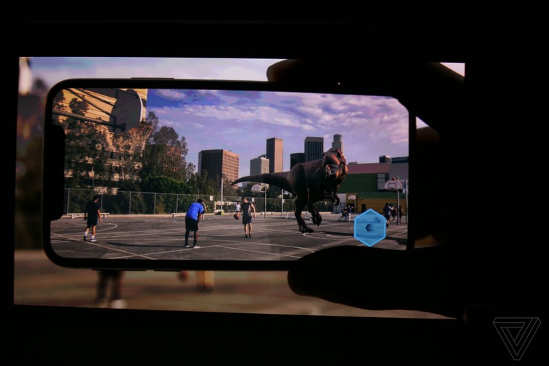 iPhone X giá từ 999 USD, lên kệ vào 3/11 ảnh 7