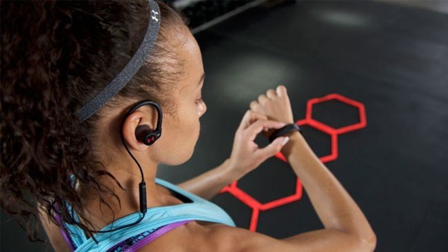 9 loại tai nghe thể thao tốt nhất năm 2017 ảnh 7