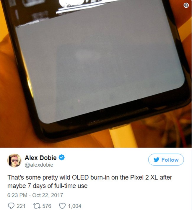 Pixel 2 XL chưa ra mắt bao lâu đã dính lỗi màn hình lưu ảnh ảnh 1