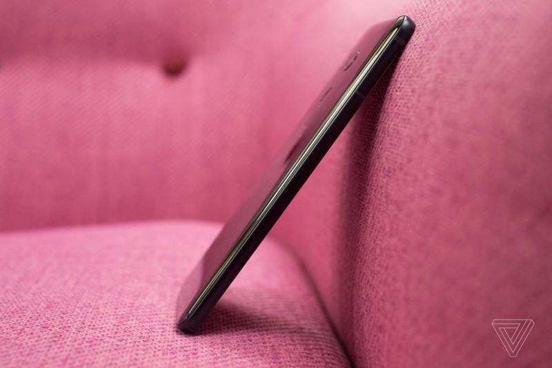 HTC chính thức trình làng U11+ ảnh 2