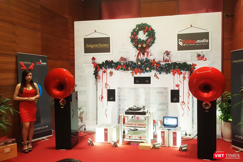 Chiêm ngưỡng những cặp loa tiền tỷ tại Triển lãm nghe nhìn Việt Nam 2017 ảnh 7