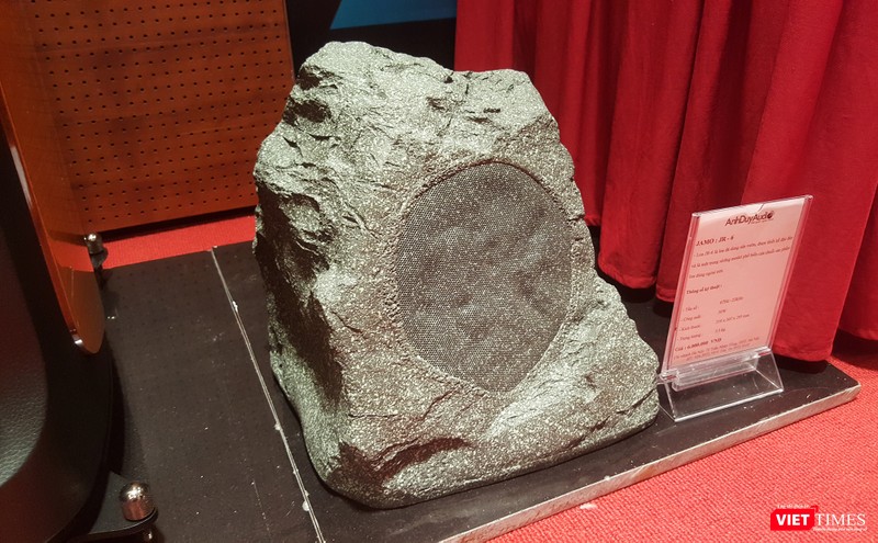 Chiêm ngưỡng những cặp loa tiền tỷ tại Triển lãm nghe nhìn Việt Nam 2017 ảnh 25