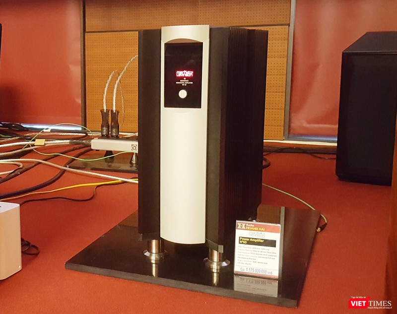 Chiêm ngưỡng những cặp loa tiền tỷ tại Triển lãm nghe nhìn Việt Nam 2017 ảnh 6