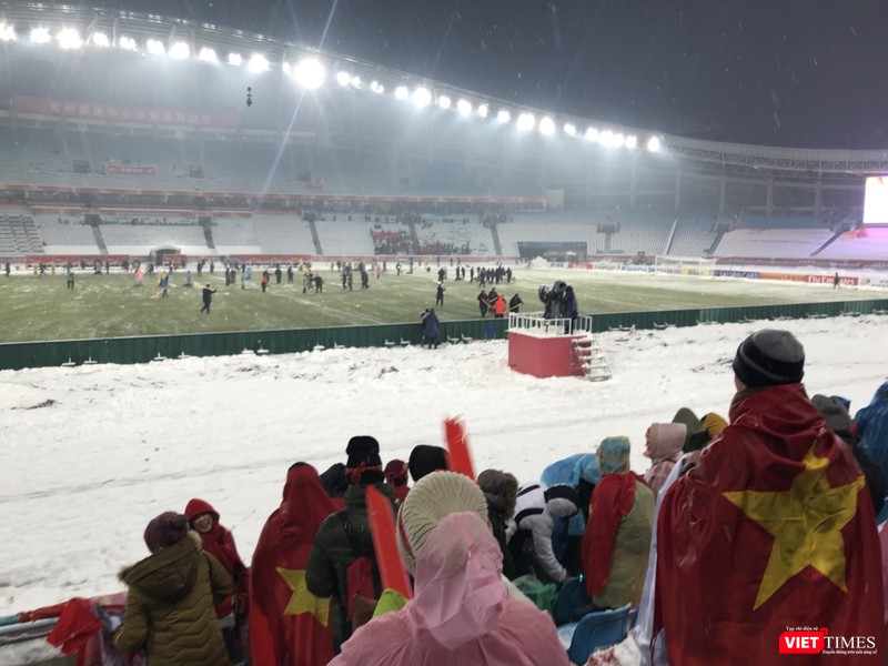 Không khí trận bóng lịch sử của U23 Việt Nam: Chút tiếc nuối phút cuối ảnh 37