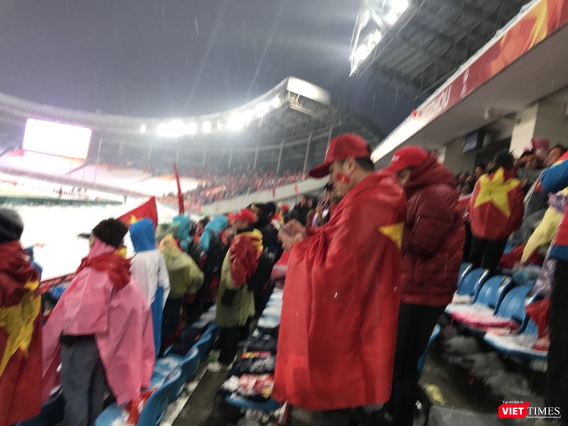 Không khí trận bóng lịch sử của U23 Việt Nam: Chút tiếc nuối phút cuối ảnh 36