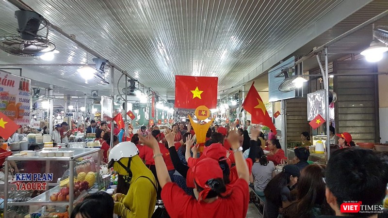 Không khí trận bóng lịch sử của U23 Việt Nam: Chút tiếc nuối phút cuối ảnh 7