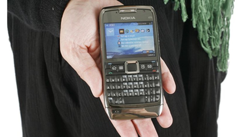 Cùng hoài cổ với 6 mẫu smartphone ra đời cách đây 10 năm ảnh 5