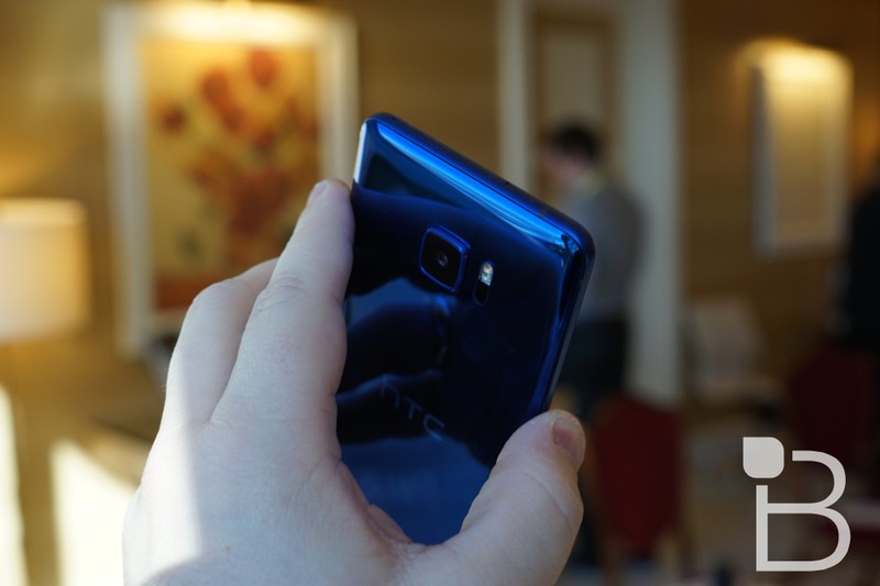 HTC U Ultra đang được bán với giá sốc 5,5 triệu đồng ảnh 5