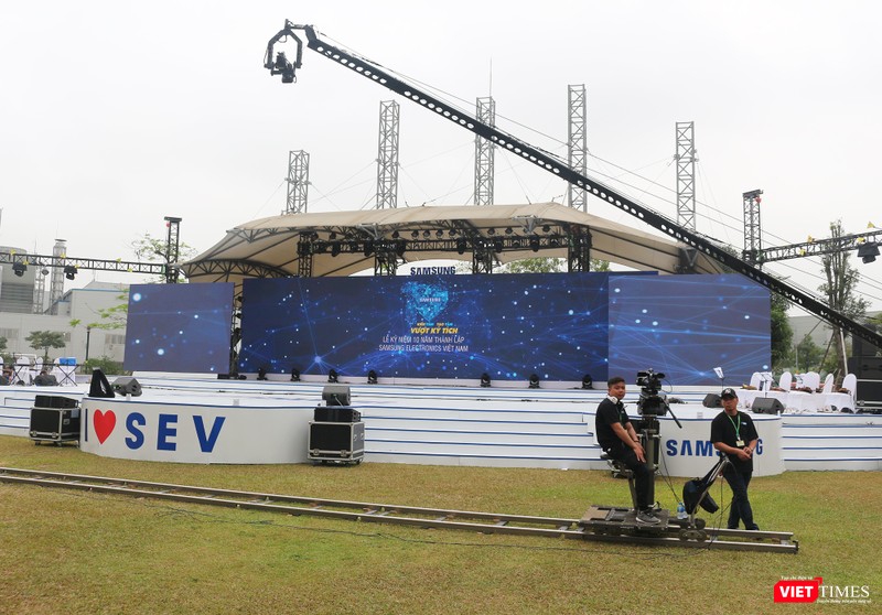 Toàn cảnh lễ kỷ niệm 10 năm Samsung Electronics phát triển vượt kỳ tích tại Việt Nam  ảnh 3