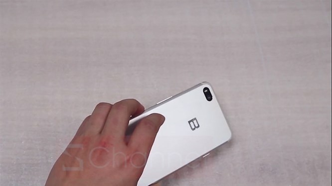 Bphone 3 sẽ có thiết kế giống Oppo R11s, giá 4 triệu và 8 triệu?