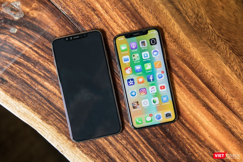 Theo một số trang công nghệ nước ngoài, mặc dù thiết kế không có nhiều thay đổi, nhưng iPhone X Plus sẽ có một sức mạnh đáng nể nhờ nó được trang bị con chip thế hệ mới mà Apple đang đặt hàng sản xuất trên tiến trình 7 nanomet. Con chip này sẽ nâng cao hiệu suất hoạt động và tiết kiệm điện năng