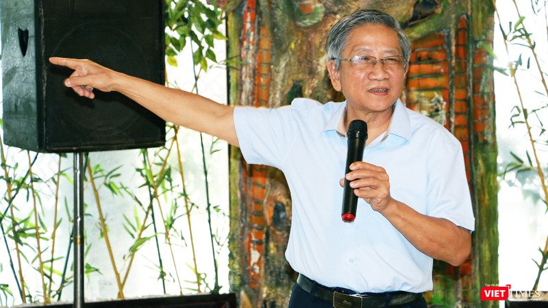 Giáo sư Nguyễn Minh Thuyết hiện là Tổng Chủ biên chương trình giáo dục phổ thông