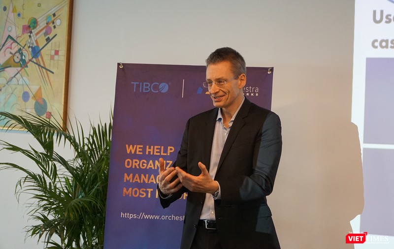 ông Piere Bonnet, Giám đốc vận hành Orchestra Networks