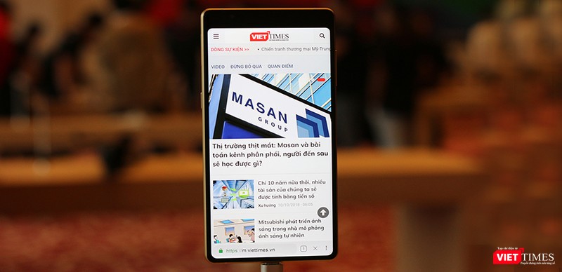 Galaxy S10 “có họ hàng” với Bphone 3? ảnh 3