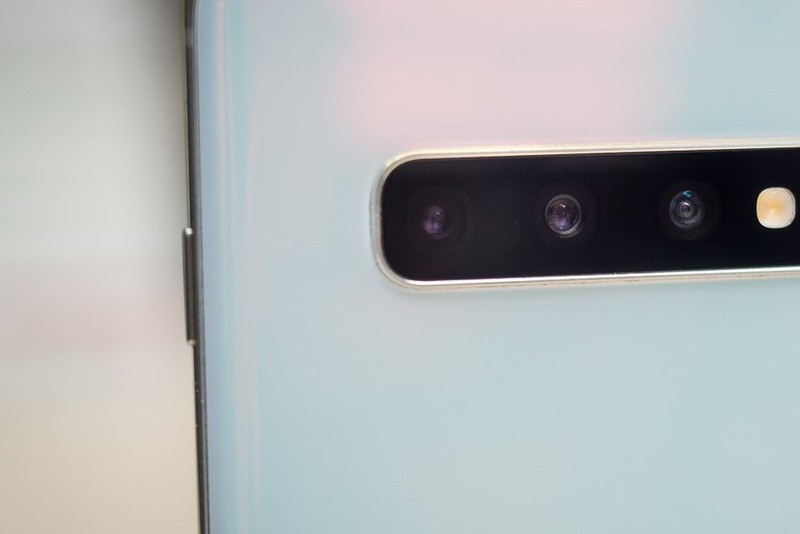 Nút nguồn bên cạnh máy sẽ biến mất? (ảnh Phone Arena)