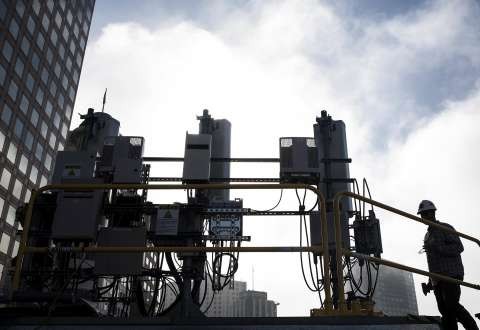 Cư dân San Francisco lo ngại các hộp thu phát 5G có thể gây mất thẩm mỹ thành phố