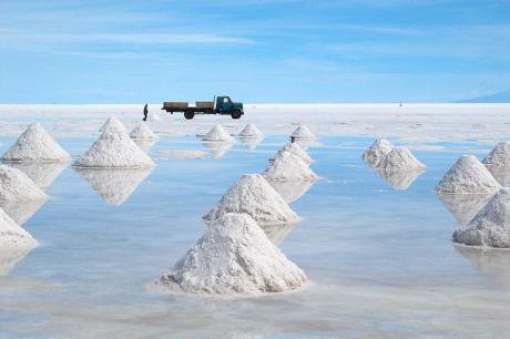 Khai thác lithium ở Bolivia (ảnh OpenDemocracy)