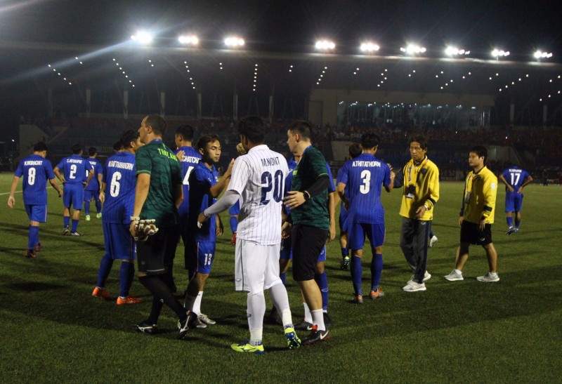 HLV Nishino chỉ ra lý do vì sao U22 Thái Lan thua U22 Việt Nam, đồng thời nói về khả năng bị thanh lý hợp đồng