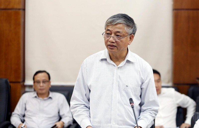 Tiến sĩ Doãn Mậu Diệp