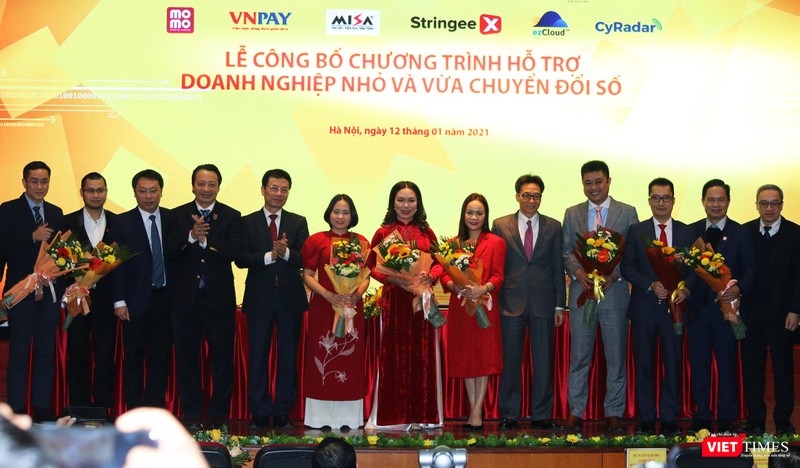 Các đơn vị cung cấp giải pháp công nghệ Make in Vietnam đồng hành cùng chương trình hỗ trợ doanh nghiệp vừa và nhỏ (SMEs) chuyển đổi số.