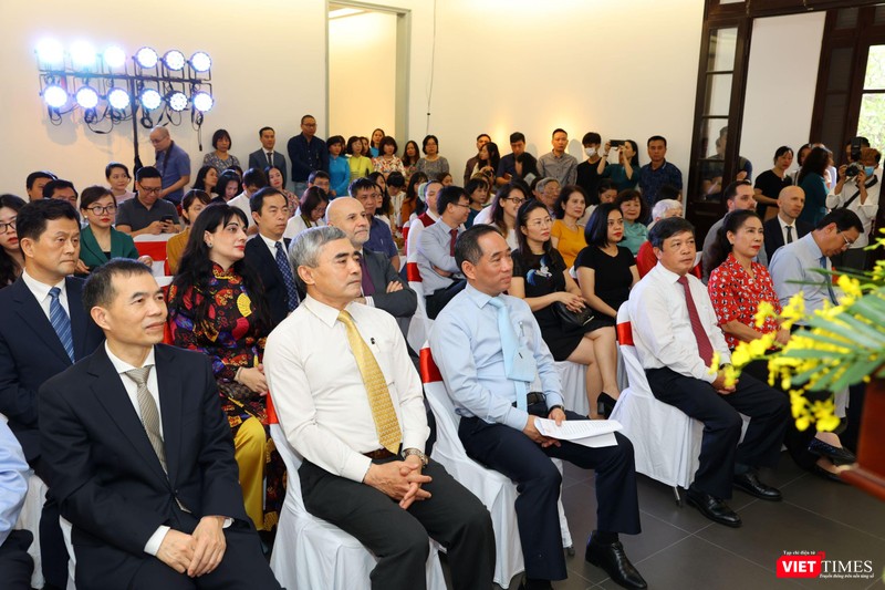 Tham dự sự kiện có Thứ trưởng Bộ VH-TT-DL và các quan khách Tham dự sự kiện có Thứ trưởng Bộ VH-TT-DL và các quan khách