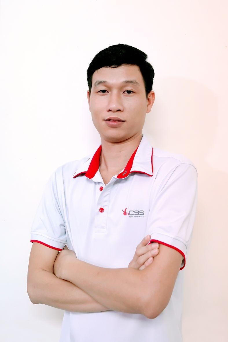 Ông Trần Văn Khang, chuyên gia của VinCSS Ông Trần Văn Khang, chuyên gia của VinCSS