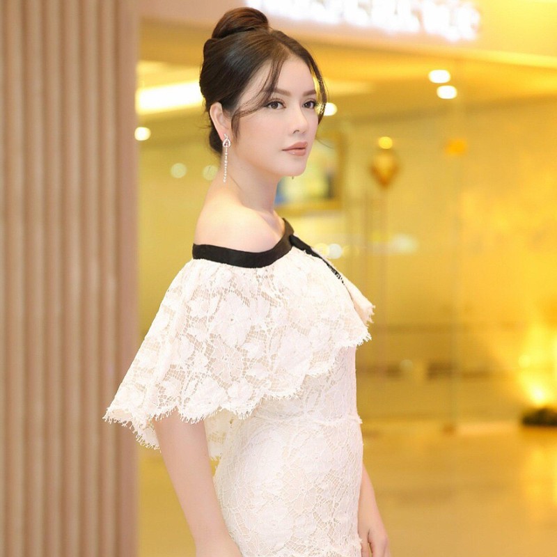 Thời trang cao cấp là niềm đam mê của Lý Nhã Kỳ. Ảnh: @ lynhaky_artist / Instagram